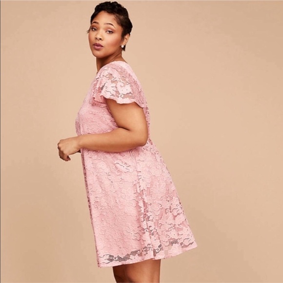 Flutter sleeve lace dress - Picture 11 of 12